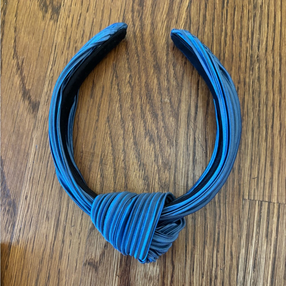 Elegant Blue Knotted Headband